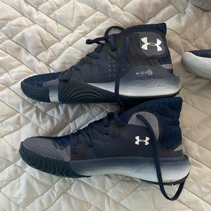 Under Armour navy micro g basketball shoes